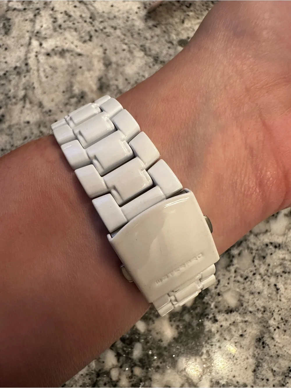 GUESS White Ceramic Crystal Bezel Women's Watch